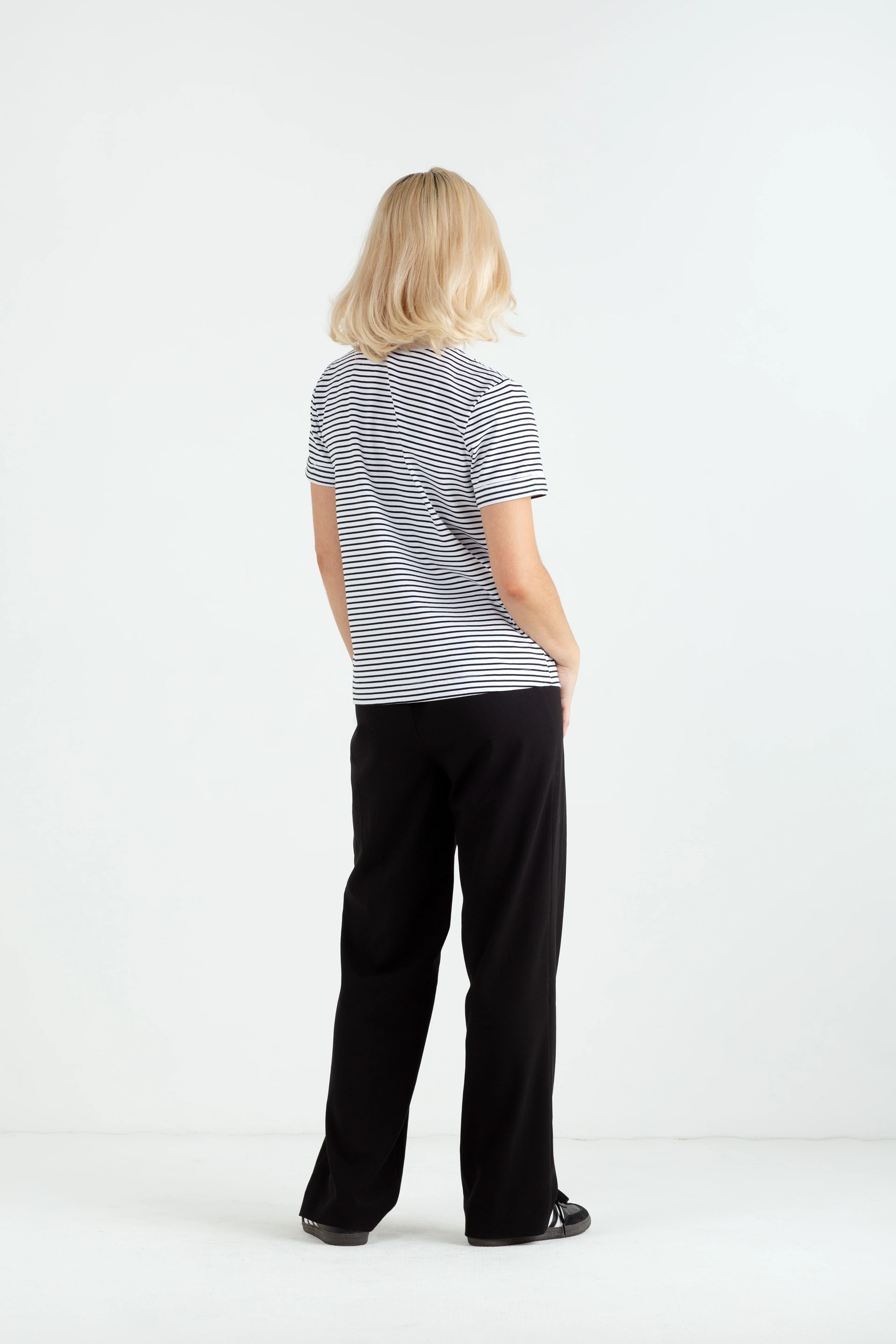 "The Anna" - Boyfriend T-shirt (Stripe) - Image 3